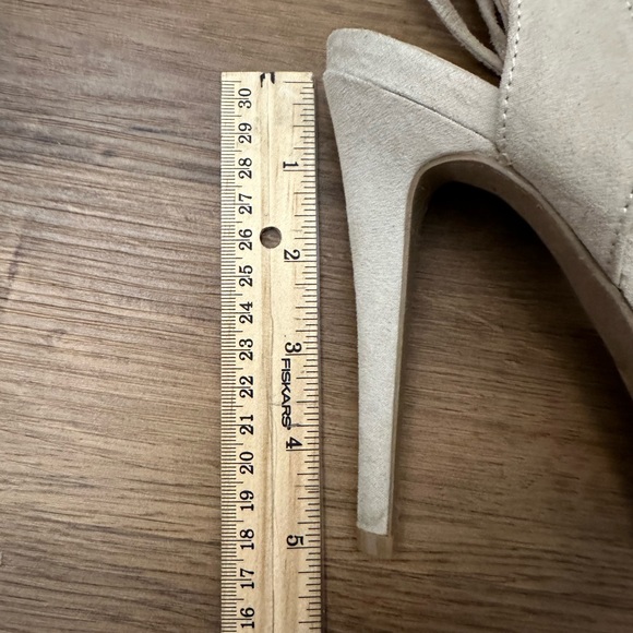 Wild Diva - Size 6.5 Lace Up Stiletto Nude Sandal Heel - Picture 3 of 6